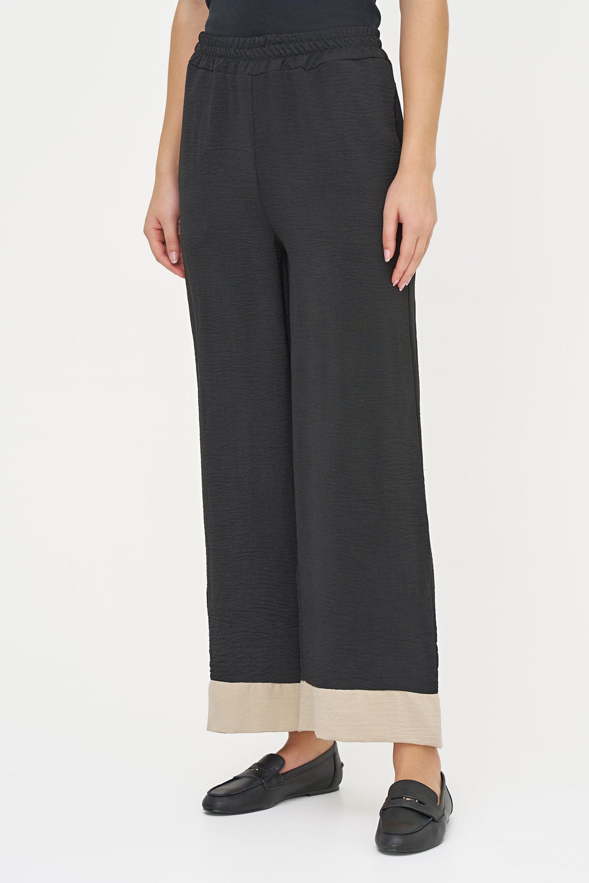 Women's Woven Color-Blocked Pull-On Pant, with Side Seam Pockets