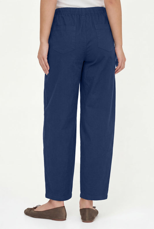 Women's Woven Pull-On Barrel-Leg Pant with Side Seam Pockets