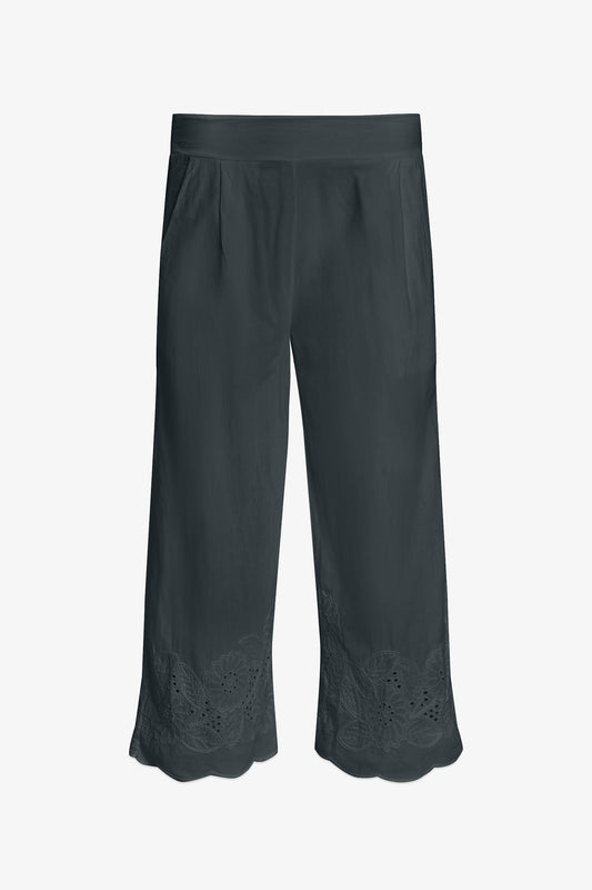 Women's Woven Capri Trousers