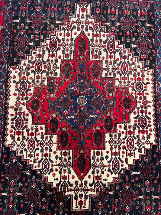 Persian Senneh Rug | 4' 2" x 5' 3"