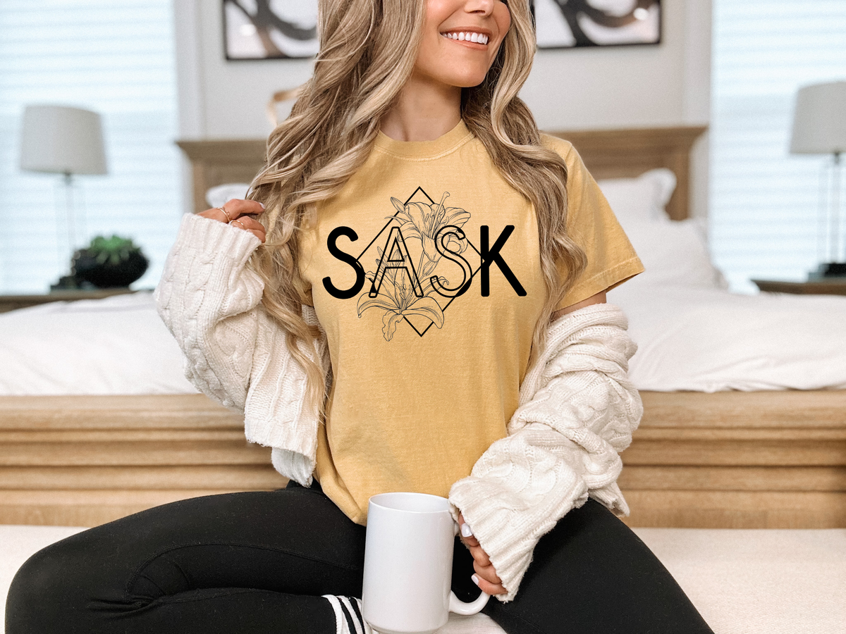 SASK Diamond Line Art Unisex T-shirt | Saskatchewan Clothing