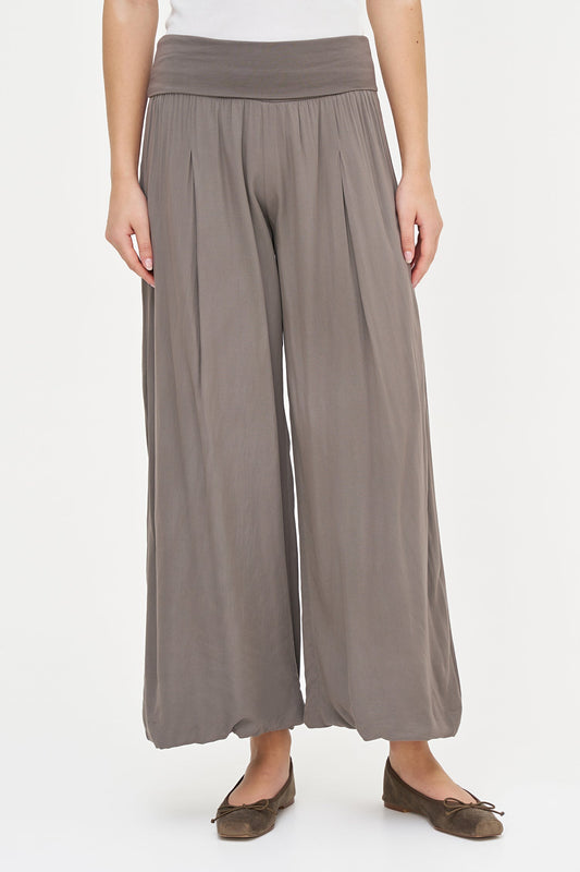 Women's Woven Pull-On Pants