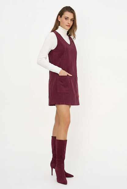 Women's Corduroy Sleeveless V-Neck Dress with Patch Pockets