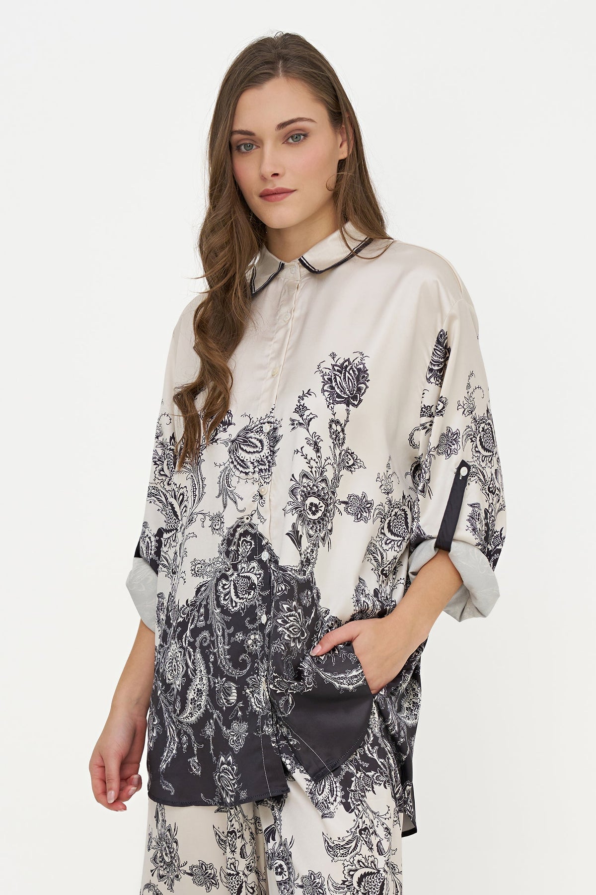 Women's Woven Placement Printed Button-Down Long Sleeve Tunic Length Shirt