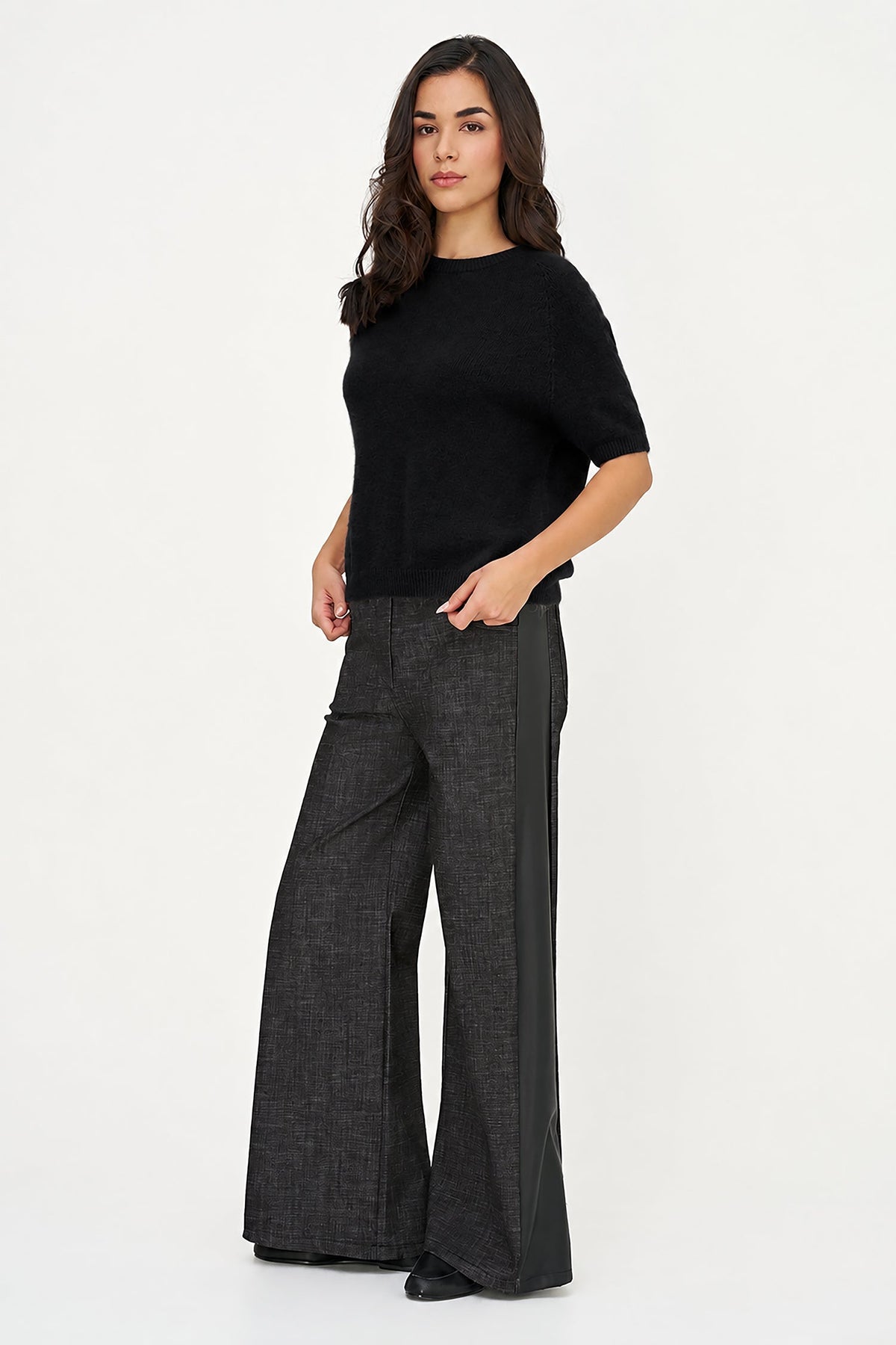 Women's Soft Brushed-Knit Crew-Neck Sweater with Elbow-Length Sleeves