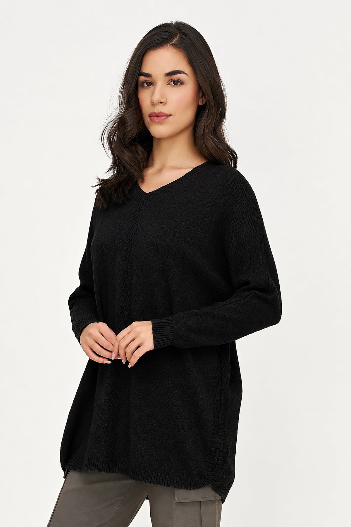 Women's Knit V-Neck Tunic Sweater with Long Sleeves