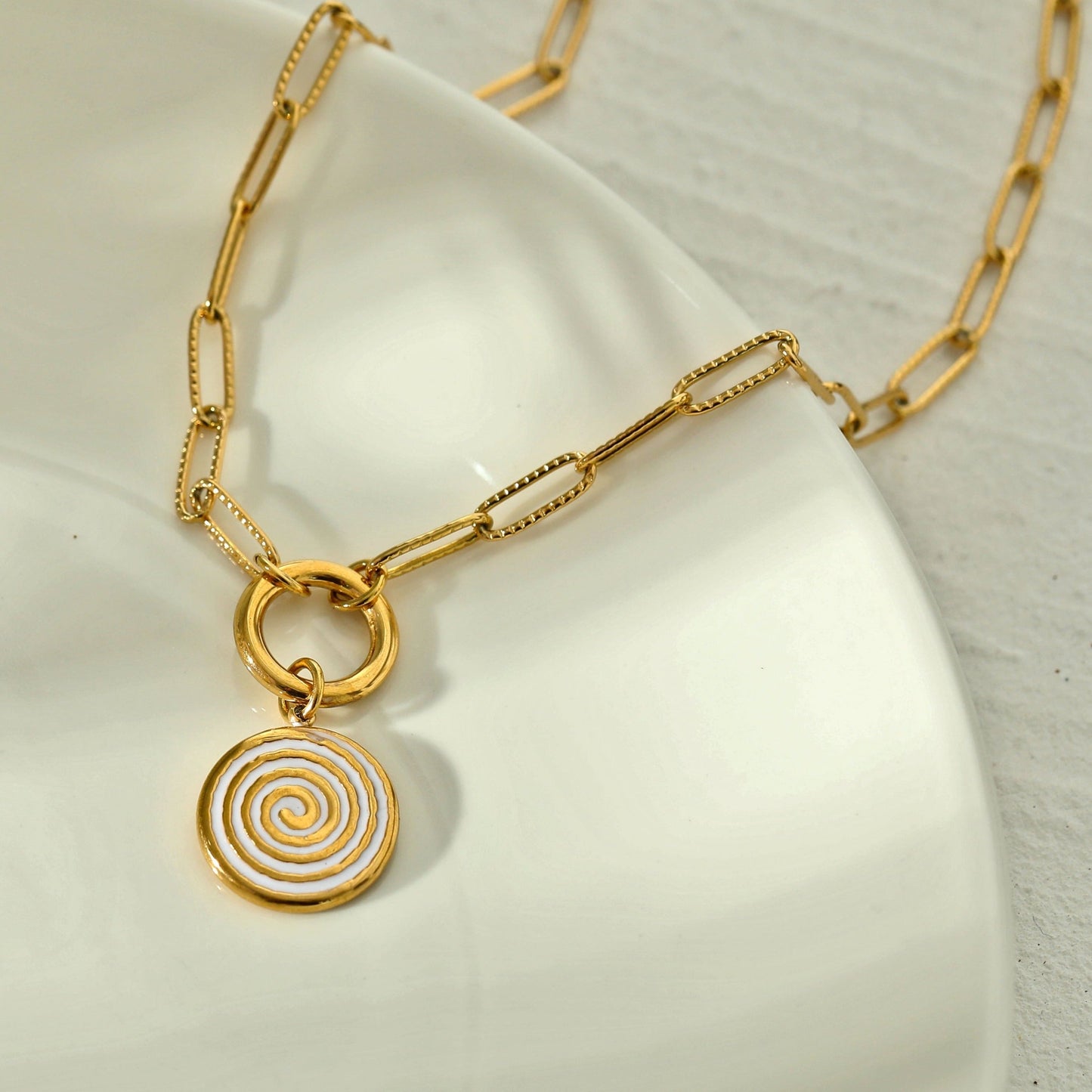 ELIZABETH Necklace