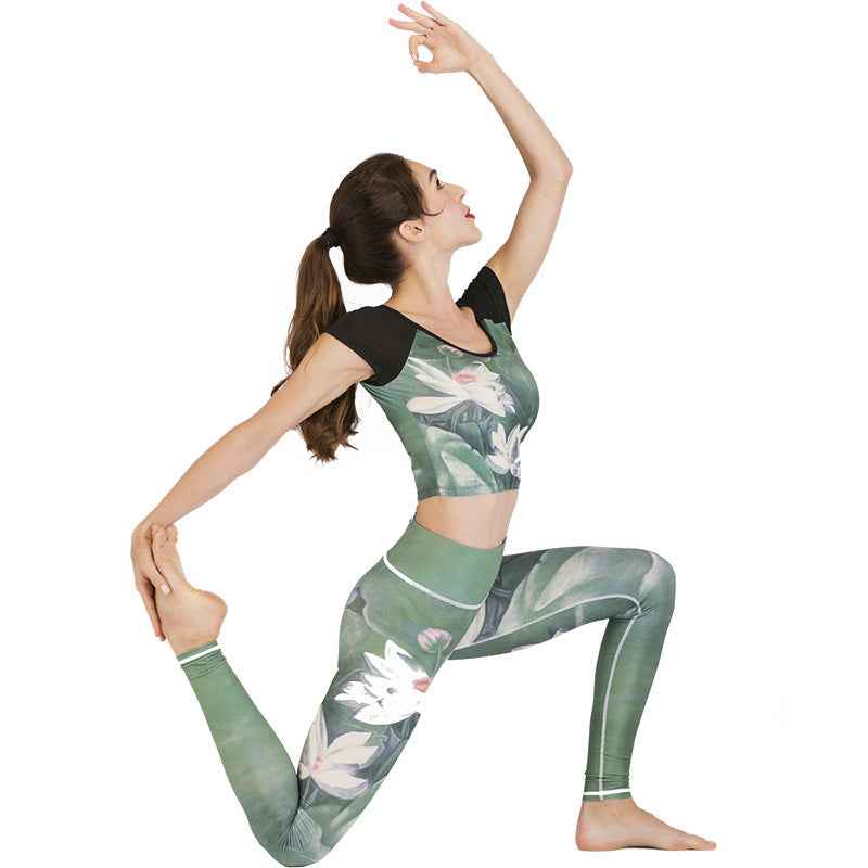Women’s Yoga & Fitness Tracksuit – Running, Sports & Athletic Workout Outfit