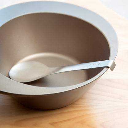 Eatoco Japan Suqu Servierlöffel – Edelstahl mit Hakenstiel (230 mm)