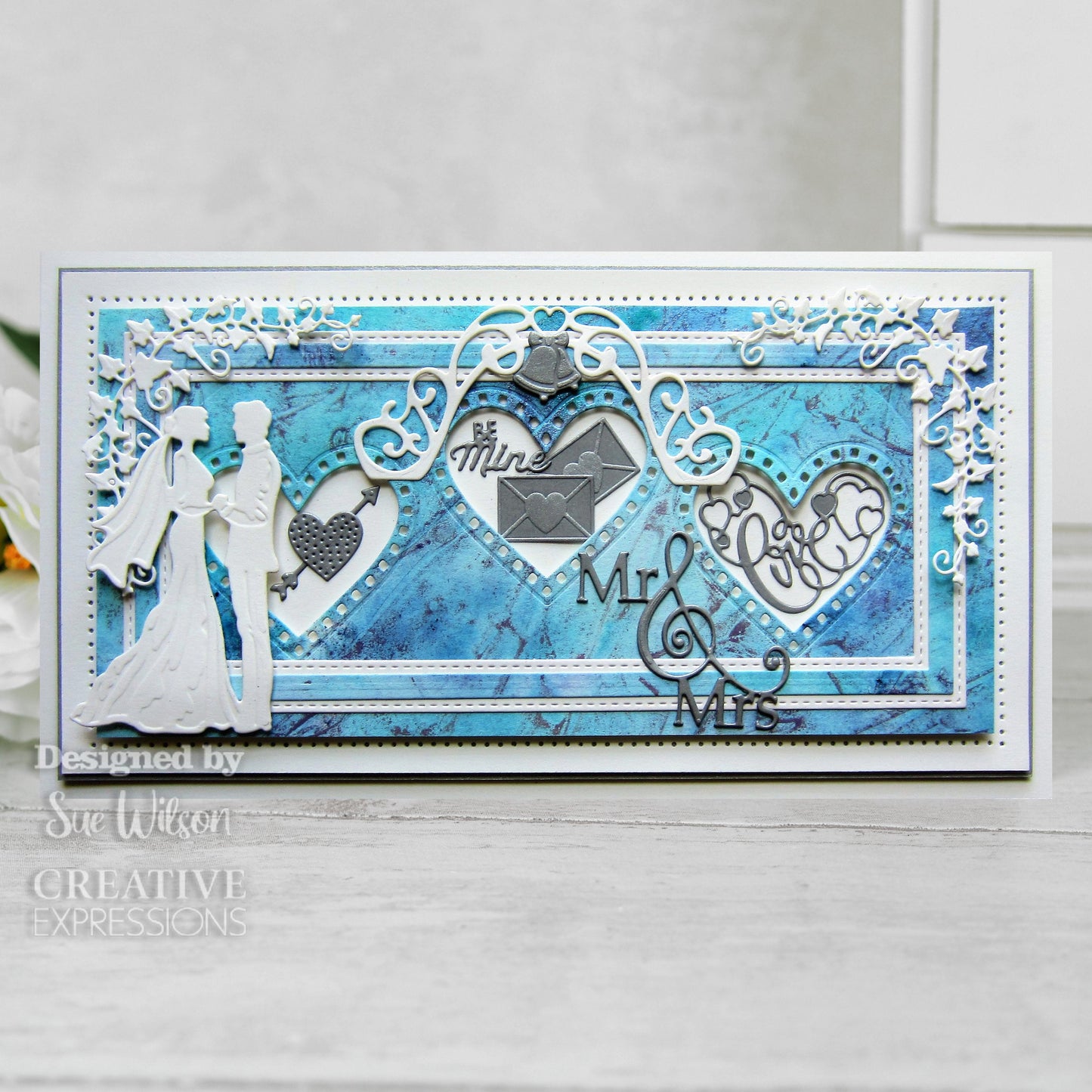 Creative Expressions Sue Wilson Slimline Collection Decorative Heart Aperture Trio Craft Die