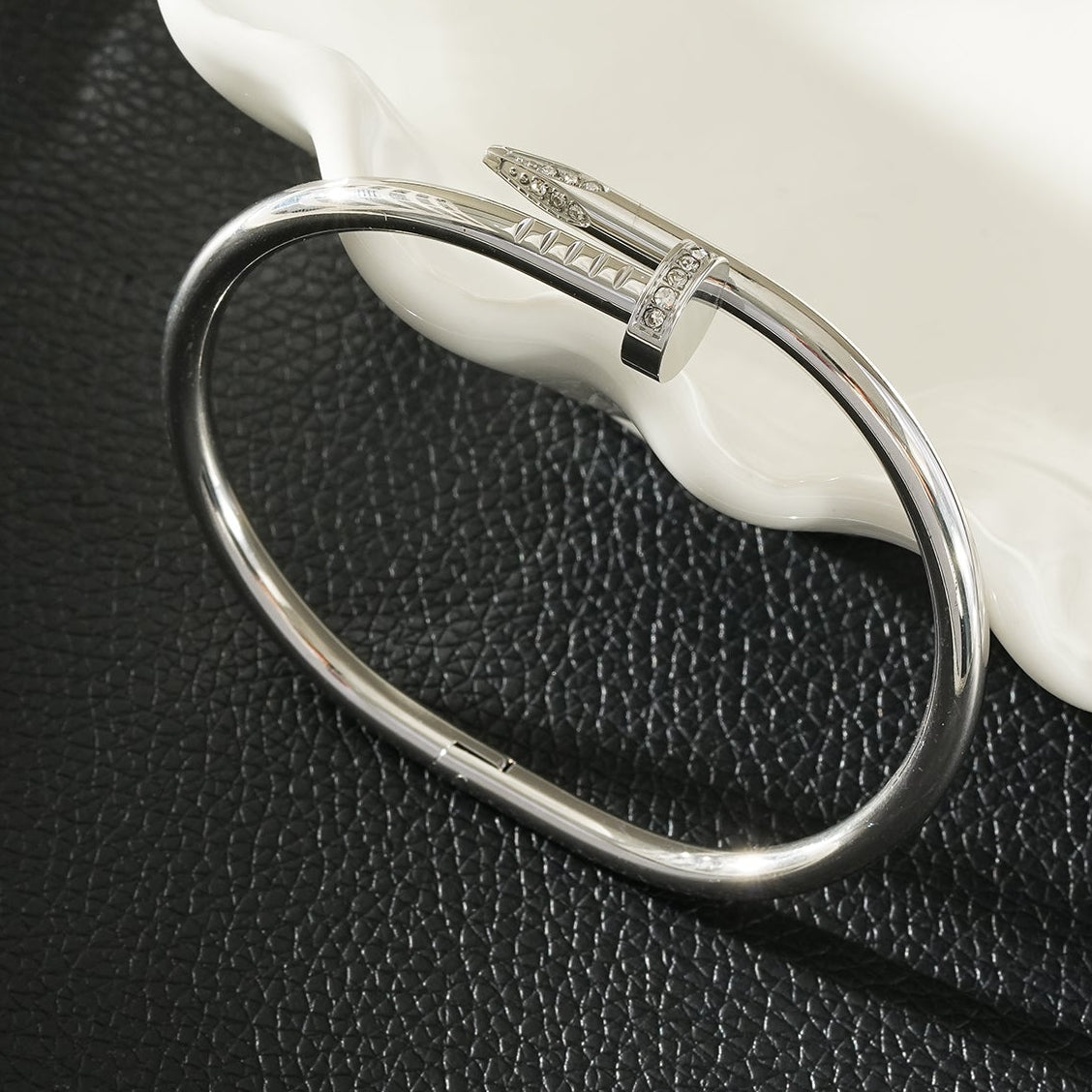 DAVIDKA Silver (White Gold): Zirconia Embedded Industrial-Chic Twisted Nail Bracelet