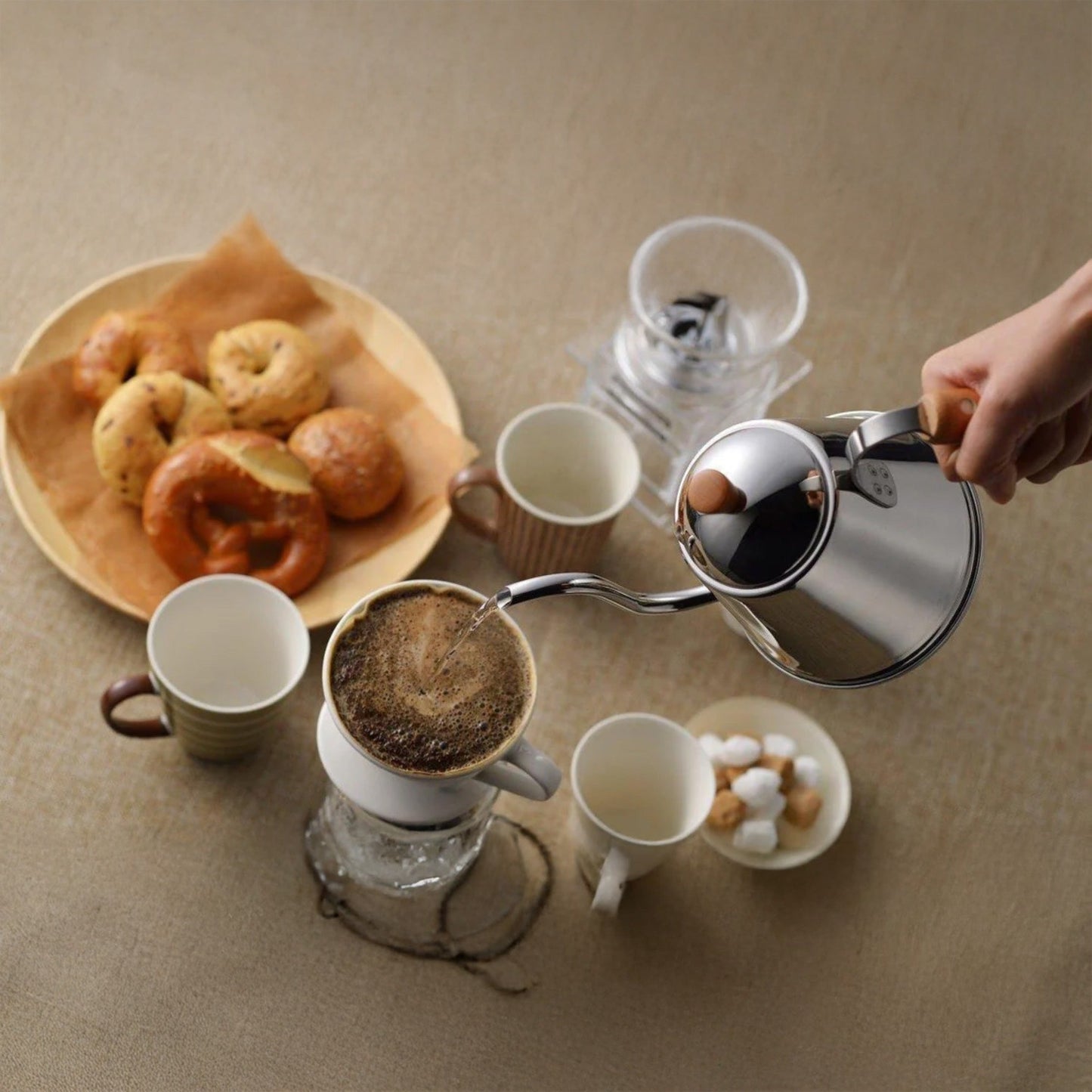 Yoshikawa Café Time Drip Kettle – Japanischer Schwanenhals-Wasserkessel für Aufgusskaffee