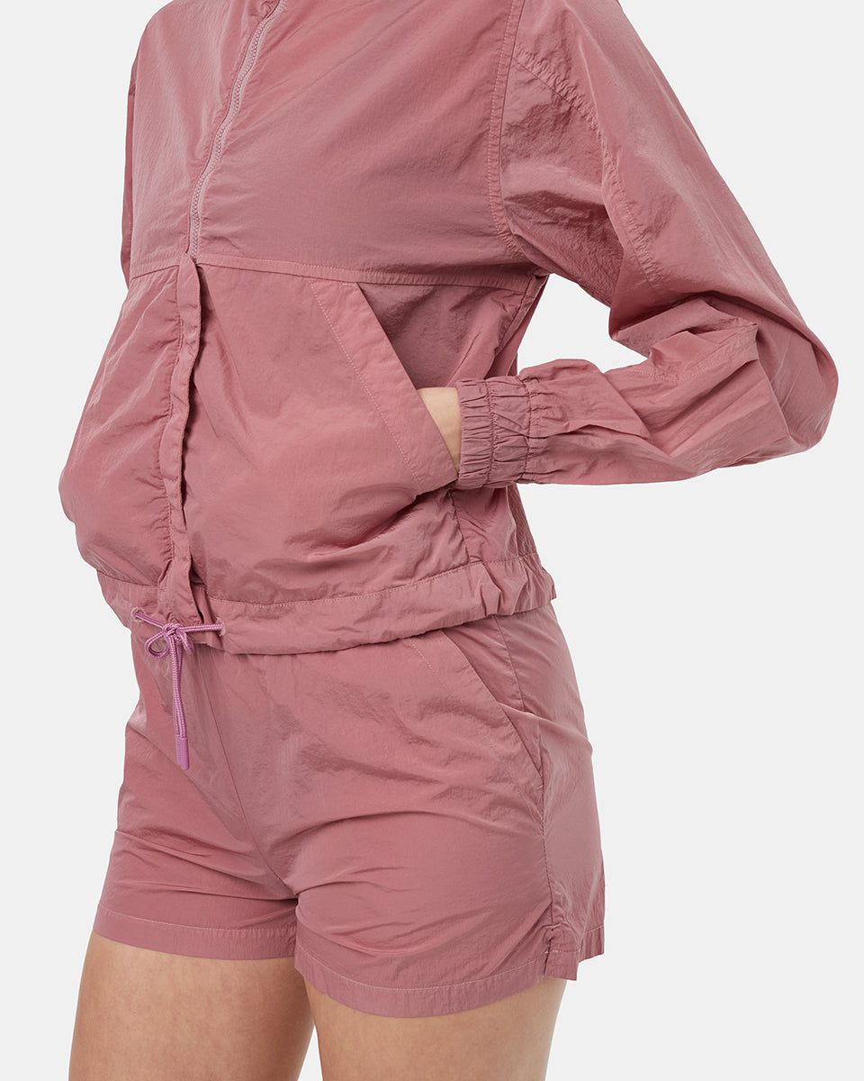 Kurze Jacke aus recyceltem Nylon