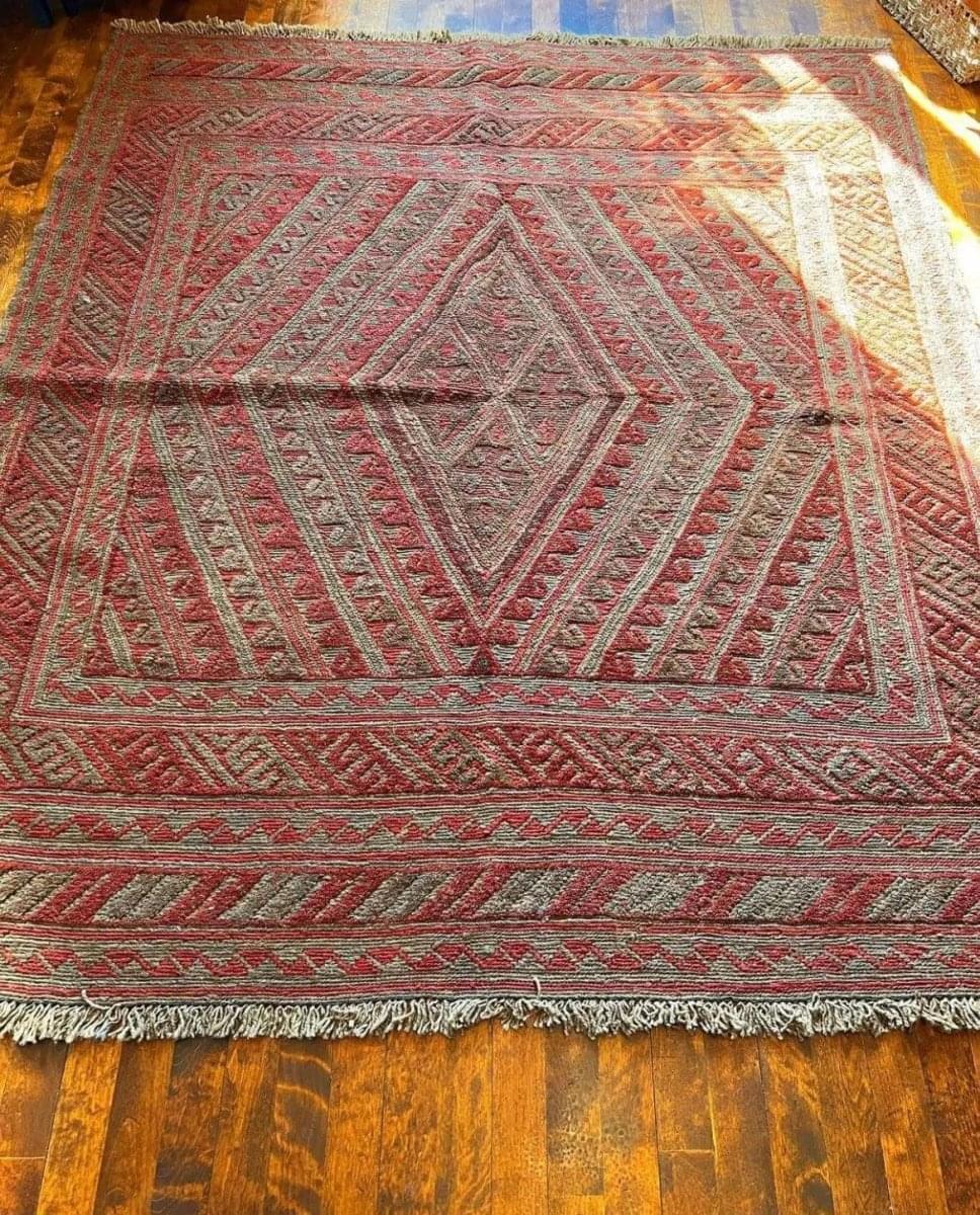 Afghan Teppich | 170 cm x 152 cm