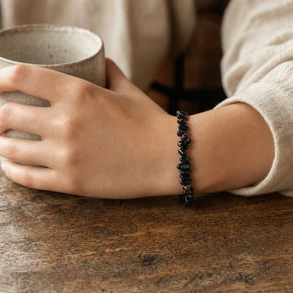 Agate Black Chip Bracelet (Enhanced)