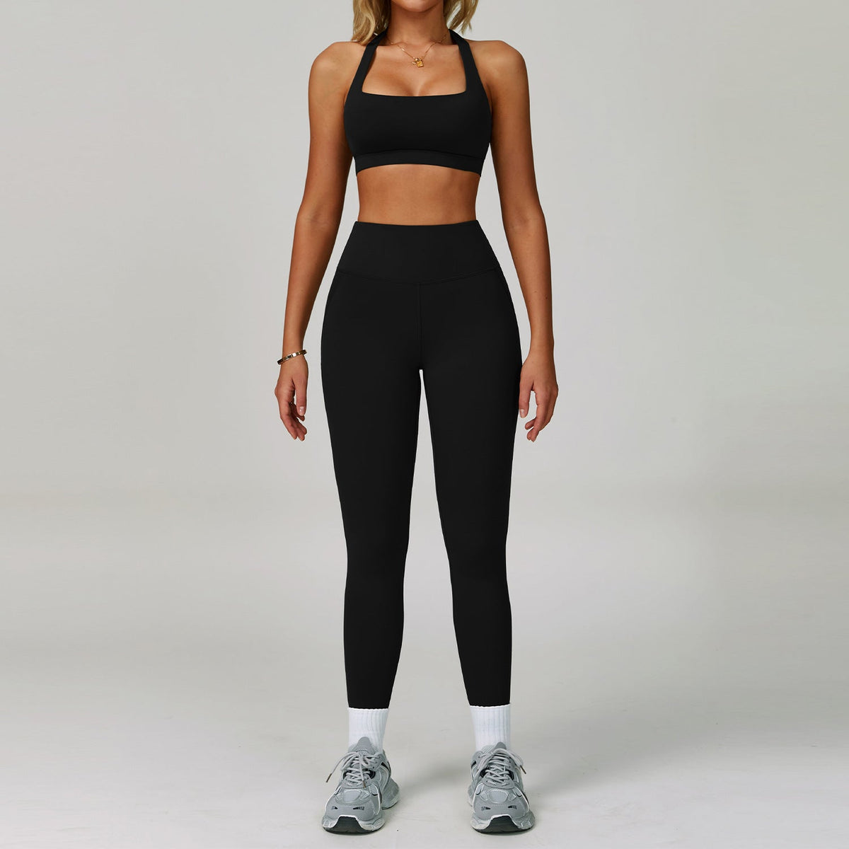 Women’s Backless Halter Yoga Workout Set – Tight-Fit Quick-Dry Activewear