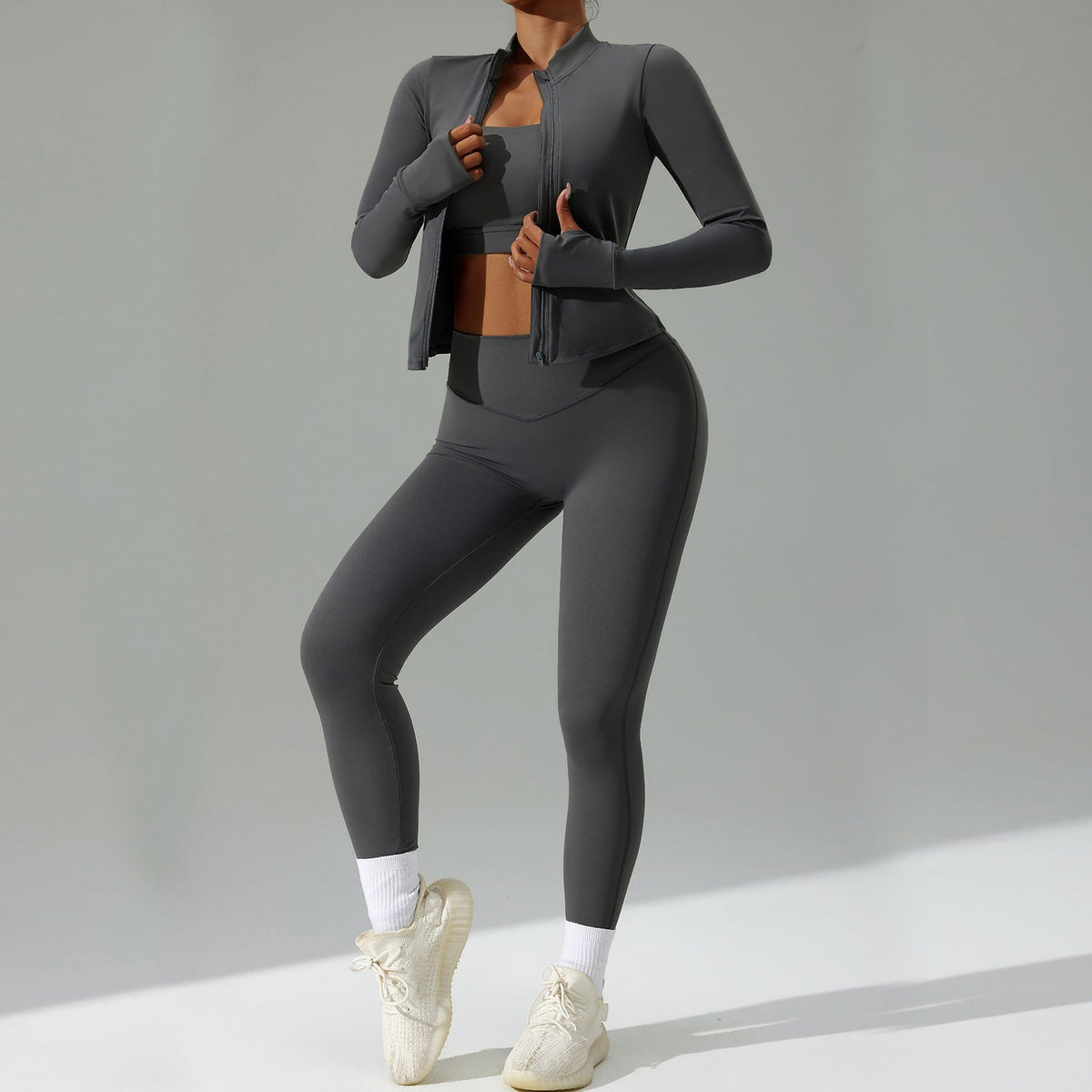 Three-Piece Running & Workout Set – Quick-Dry Sportswear with Cardigan
