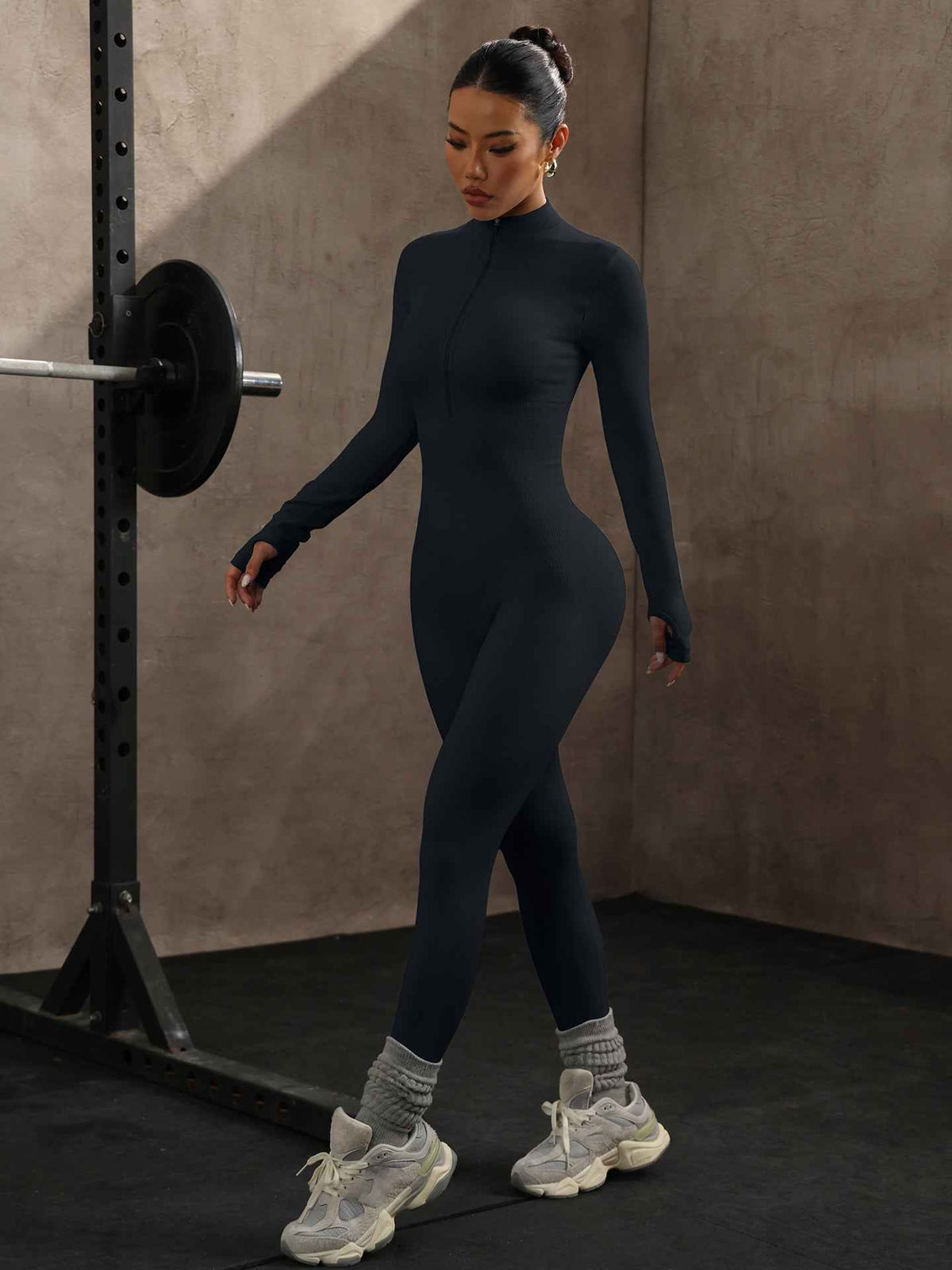 Women’s Long-Sleeve Seamless Yoga Bodysuit – Tight-Fit One-Piece Workout Suit
