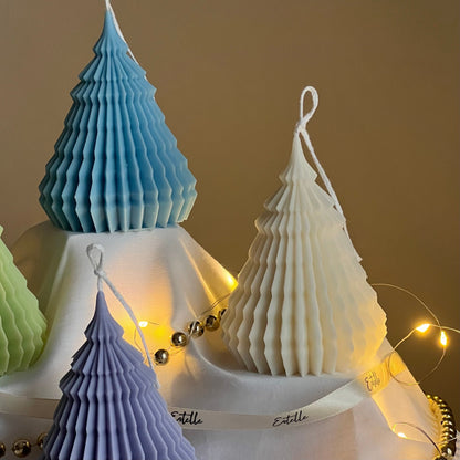 Origami Weihnachtsbaum Sojawachs Kerze: Handgegossene Festtagsdekoration