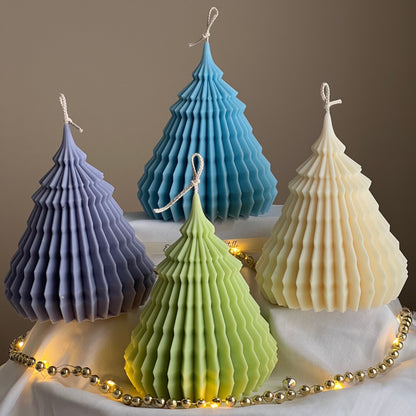 Große Origami-Weihnachtsbaumkerze | Handgegossenes Sojawachs