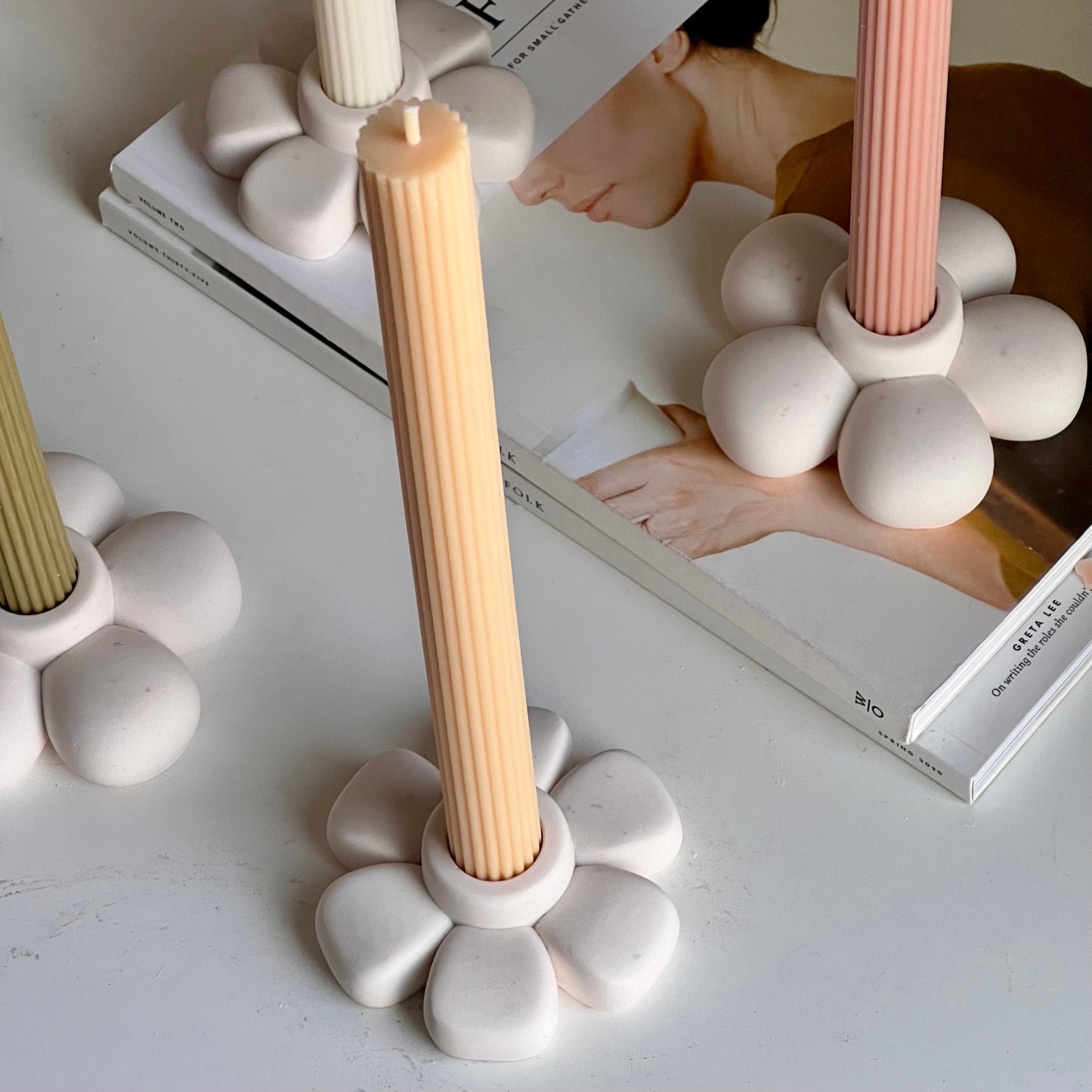 Jesmonite Blumen-Kerzenständer: Handgemachte Tischdekoration