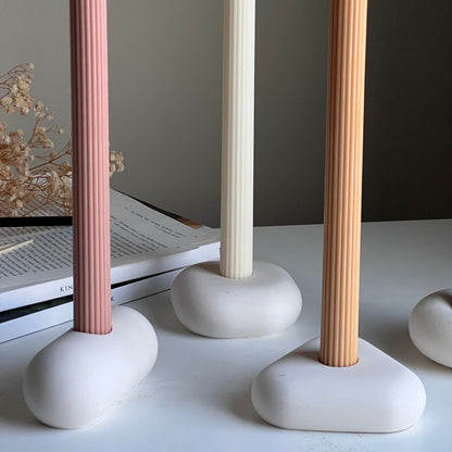 Geometrischer Kerzenhalter aus Jesmonit: Minimalistische Tischdeko