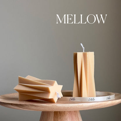 Gerippte Stern Sojawachs-Säulenkerze: Minimalistisches Wohnaccessoire