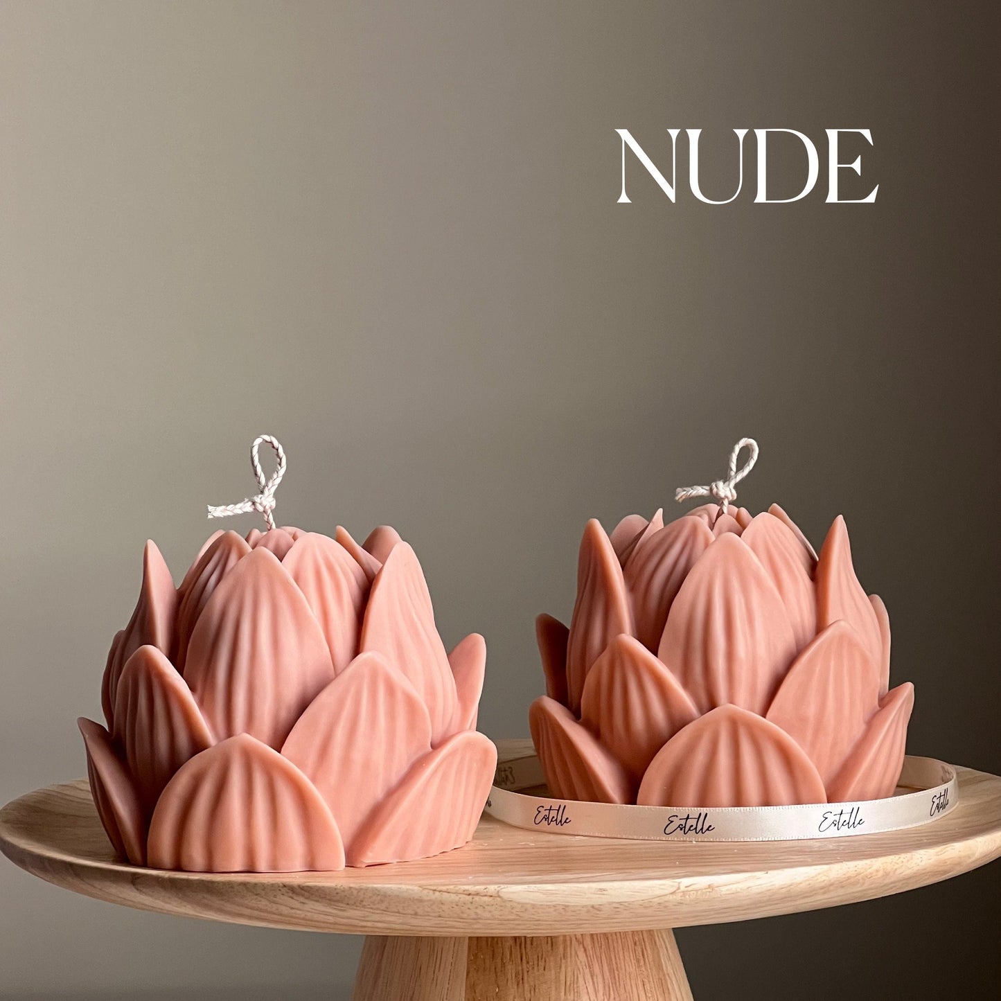 Große Lotus-Sojakerze: Handgemachtes Heimdekor-Geschenk