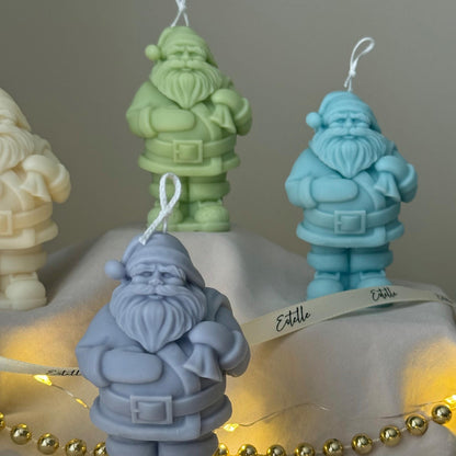 Handgegossene Santa Sojakerze: Weihnachtsdeko Geschenk