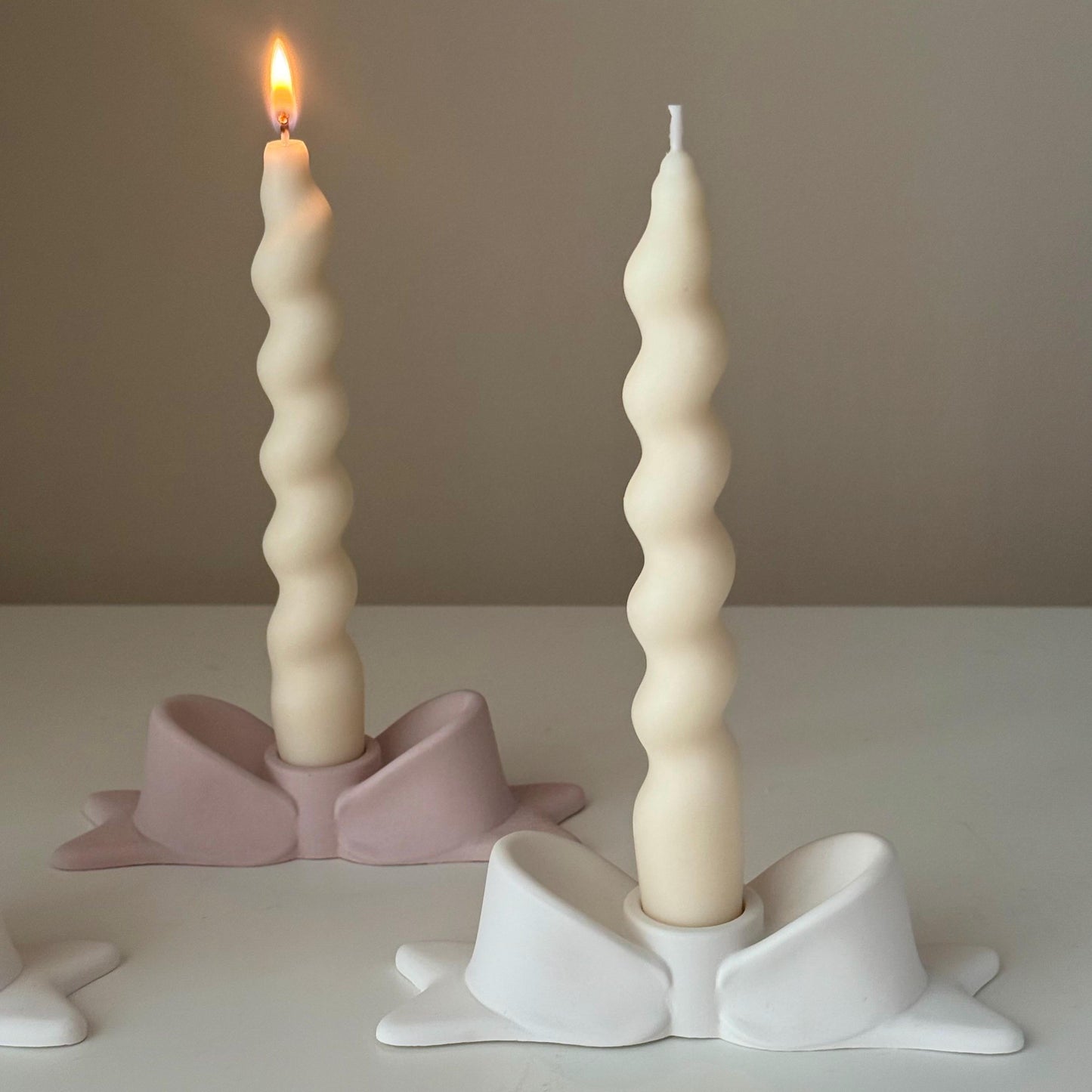 Fliege Jesmonit Kerzenständer: Moderne Tischdekoration
