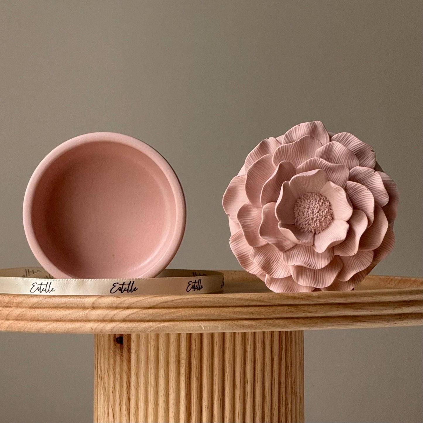 Jesmonite Blumen-Vase: Skandinavisches Wohndekor, Schmuck-Aufbewahrungsschale