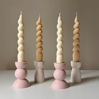 Runder Kerzenständer aus Jesmonite: Minimalistische Tischdekoration