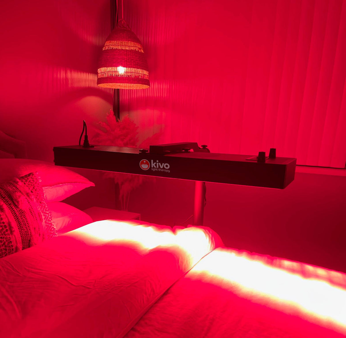 Kivo THREE-MAX Pro - Medium Red Light Therapy Panel