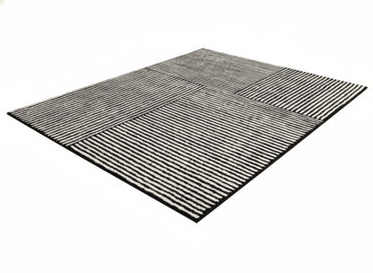 Monochrome Teppich mit geradlinigem Blockmuster