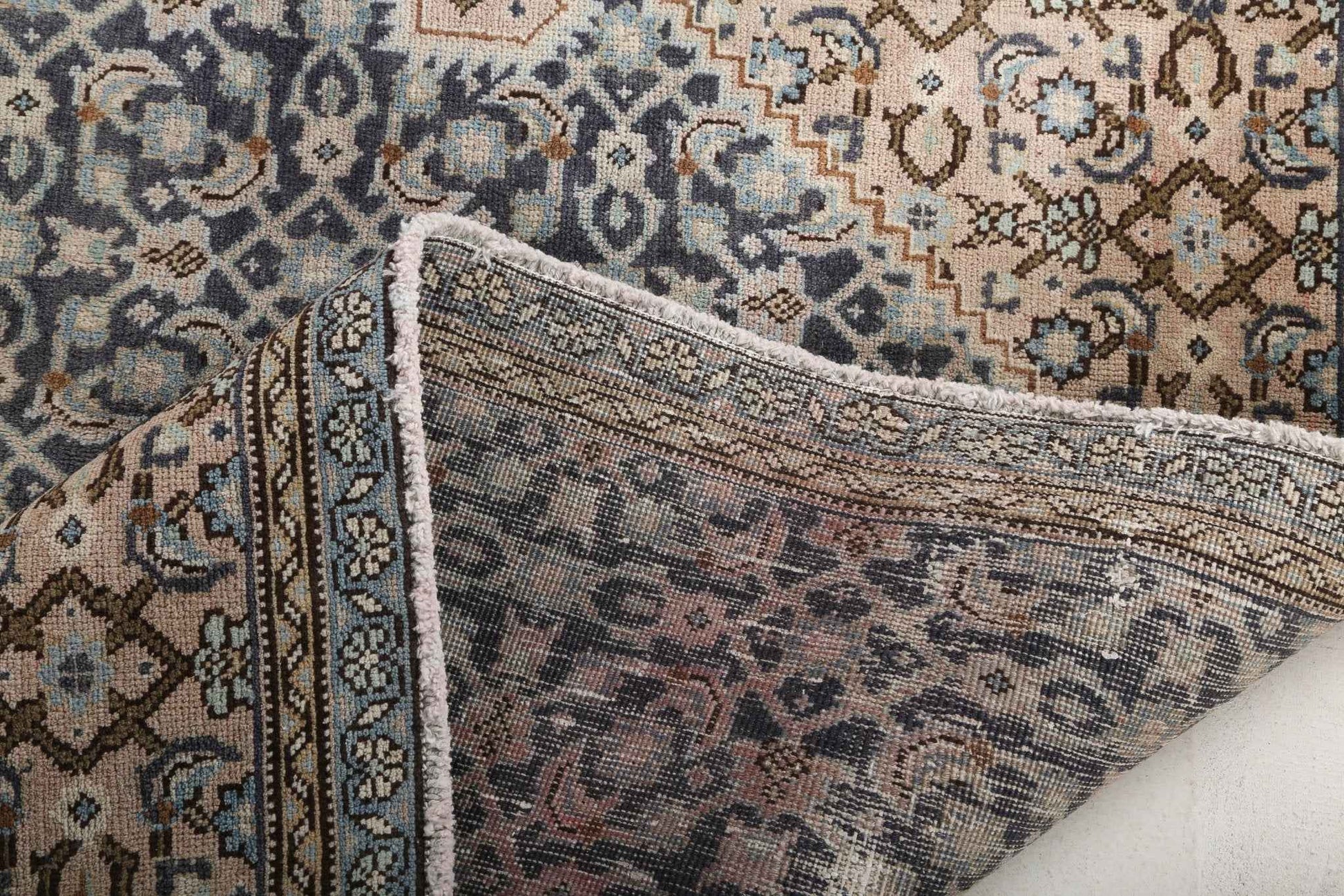 Persian Ardabil Rug | 5' 7" x 8' 2"
