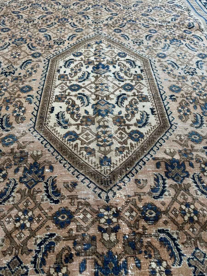 Persian Ardabil Rug | 6' 9" x 9' 11"
