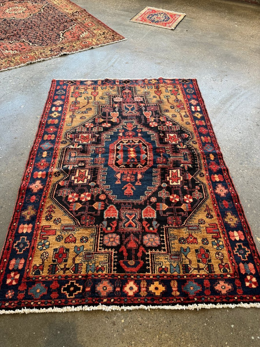 Persian Nahavand Rug | 4' 6" x 6' 6"