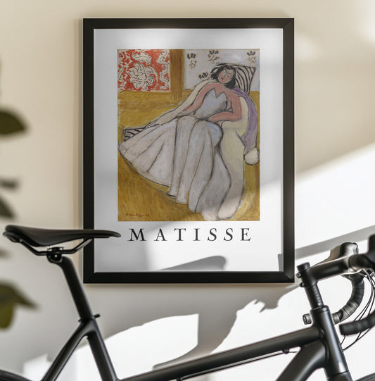 Wandkunst Junge Frau mit weißem Pelzmantel