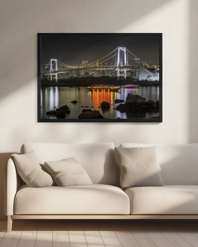 Wandbild Zauberhafte Regenbogenbrücke mit Tokios Skyline am Abend - Panorama