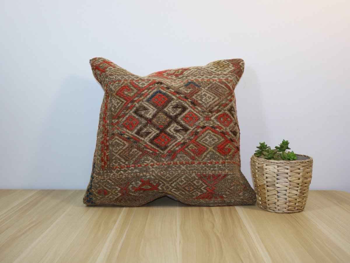 Pillow No. 024 | 18" x 18"
